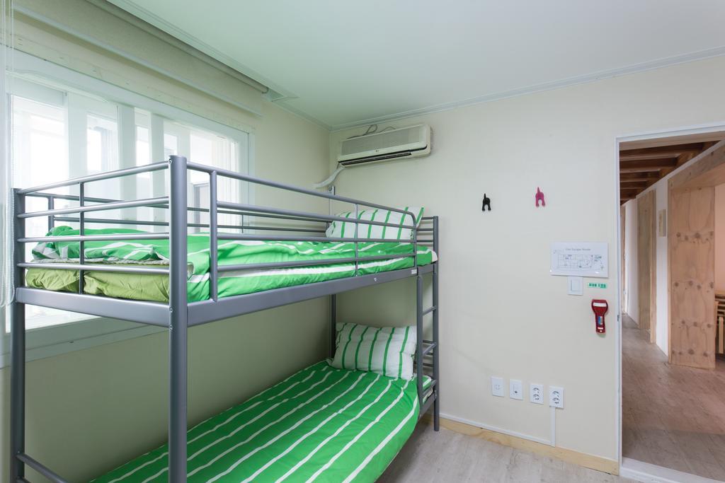 Lian - Hostel